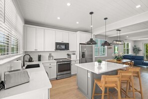 Coffee/tea maker, fridge, microwave, stovetop - Sea Salt at Hunters Point A Luxury Waterfront Retreat by Mainsail Vacation Rentals (Cortez)