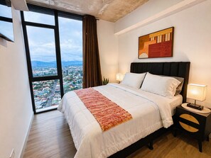 Iron/ironing board, WiFi, bed sheets, wheelchair access - Vrbo Property (San José)