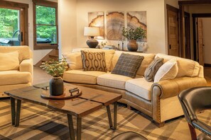 Interior - Luxury Blue Ridge Cabin Layered Mountain Views • Hot Tub • Sauna • Fire Pit (Blue Ridge)