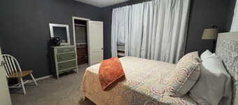 Peaceful 3 bedroom home and room for 4 boats near Atoka, McGee, and Sardis Lake