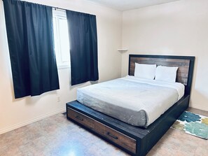 Room -     Cozy Rural Retreat | 3BR Home for Families & Friends (Williams Lake)