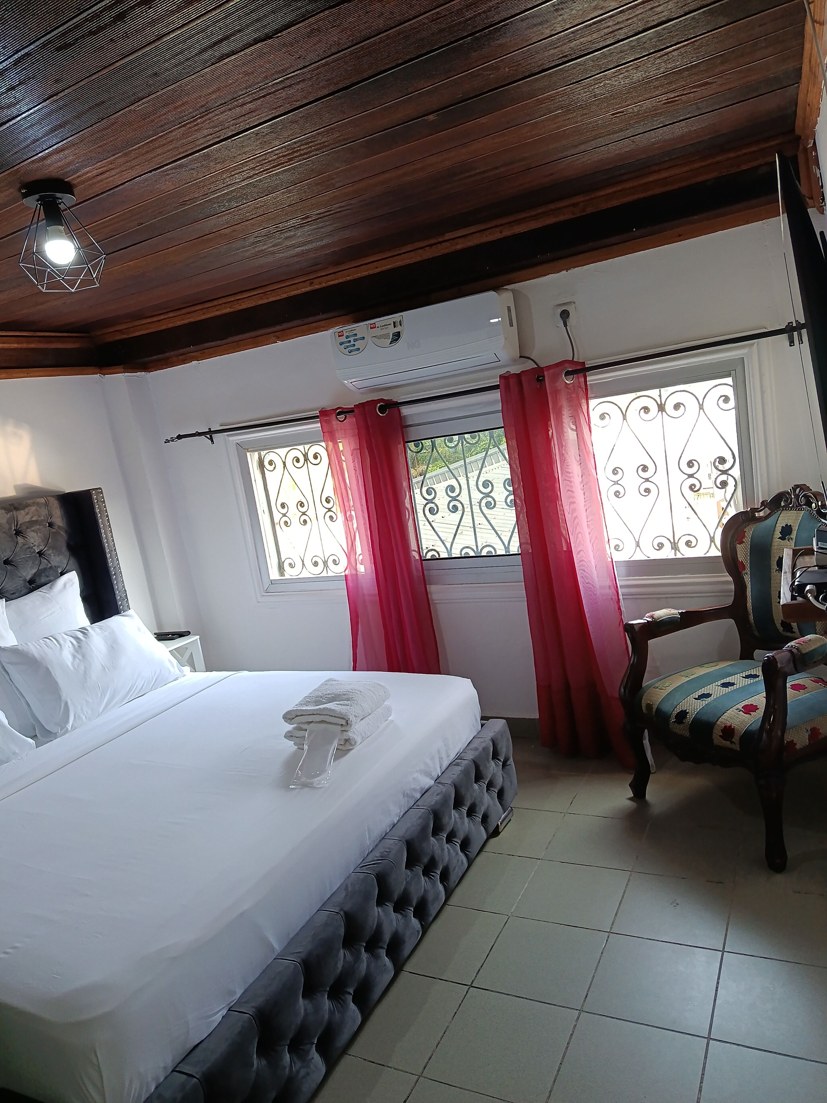 Classic Apartment, 3 Bedrooms | In-room safe, blackout curtains, iron/ironing board