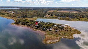 Aerial view - Waterfront Cottage with Pool, 20 min from town (Mount Stewart)
