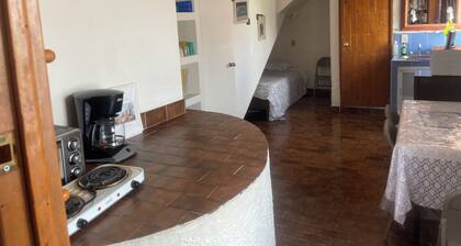 Modern, cozy, centrally located apartment. Near Calzada San Diego and Las Tarascas