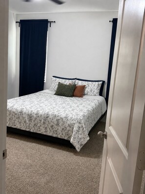 WiFi, bed sheets