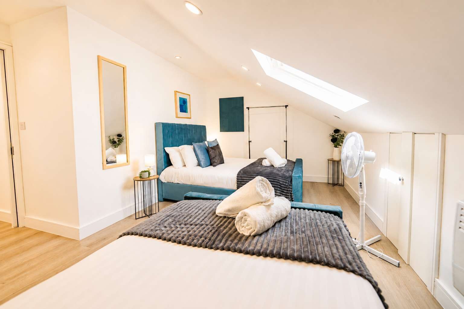 3 bedrooms, desk, iron/ironing board, travel crib