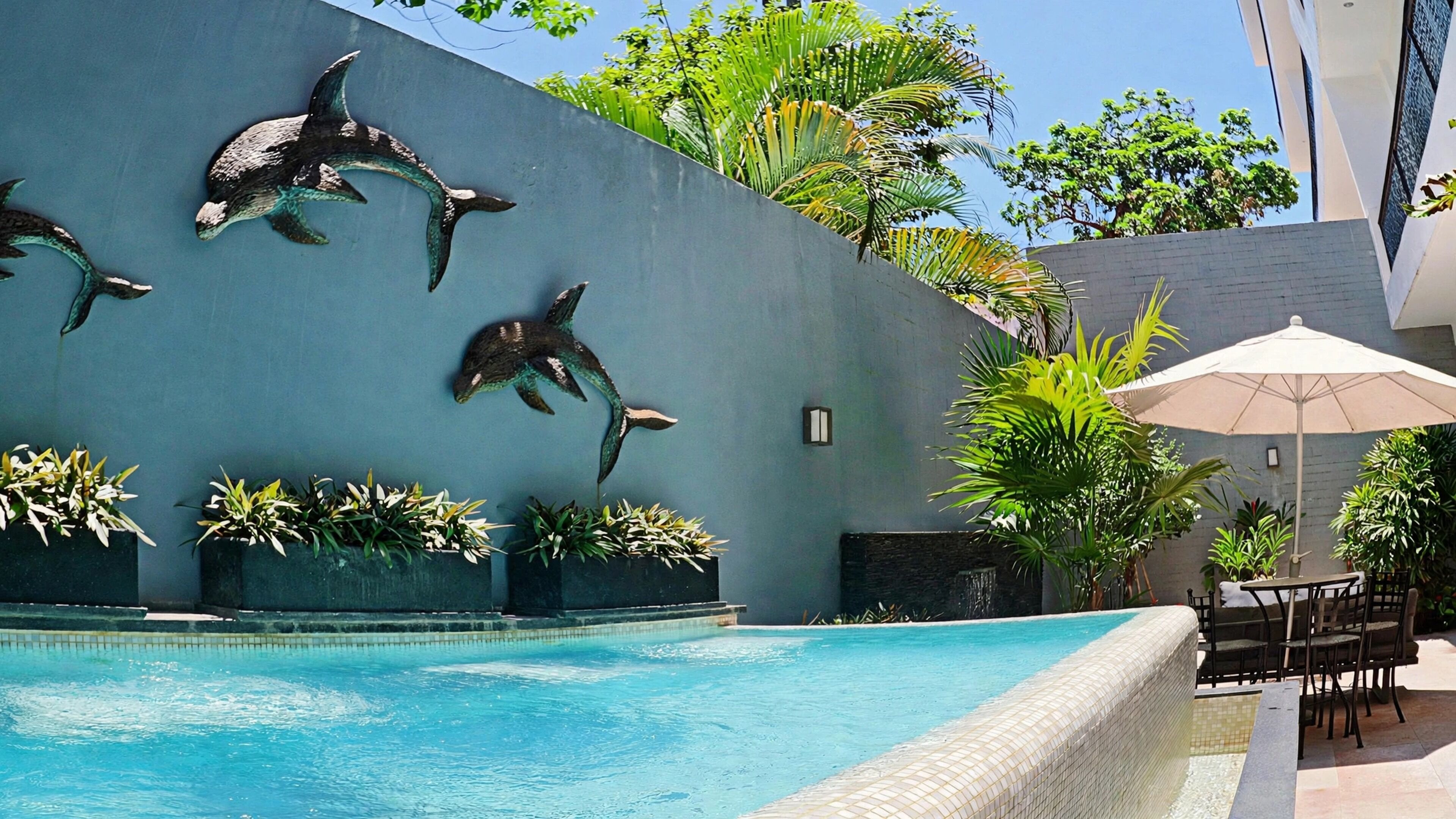 Outdoor pool