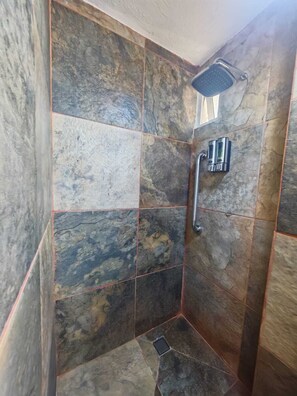 Towels, soap, toilet paper - DON NILO'S MANOR HOUSE (Morelia)