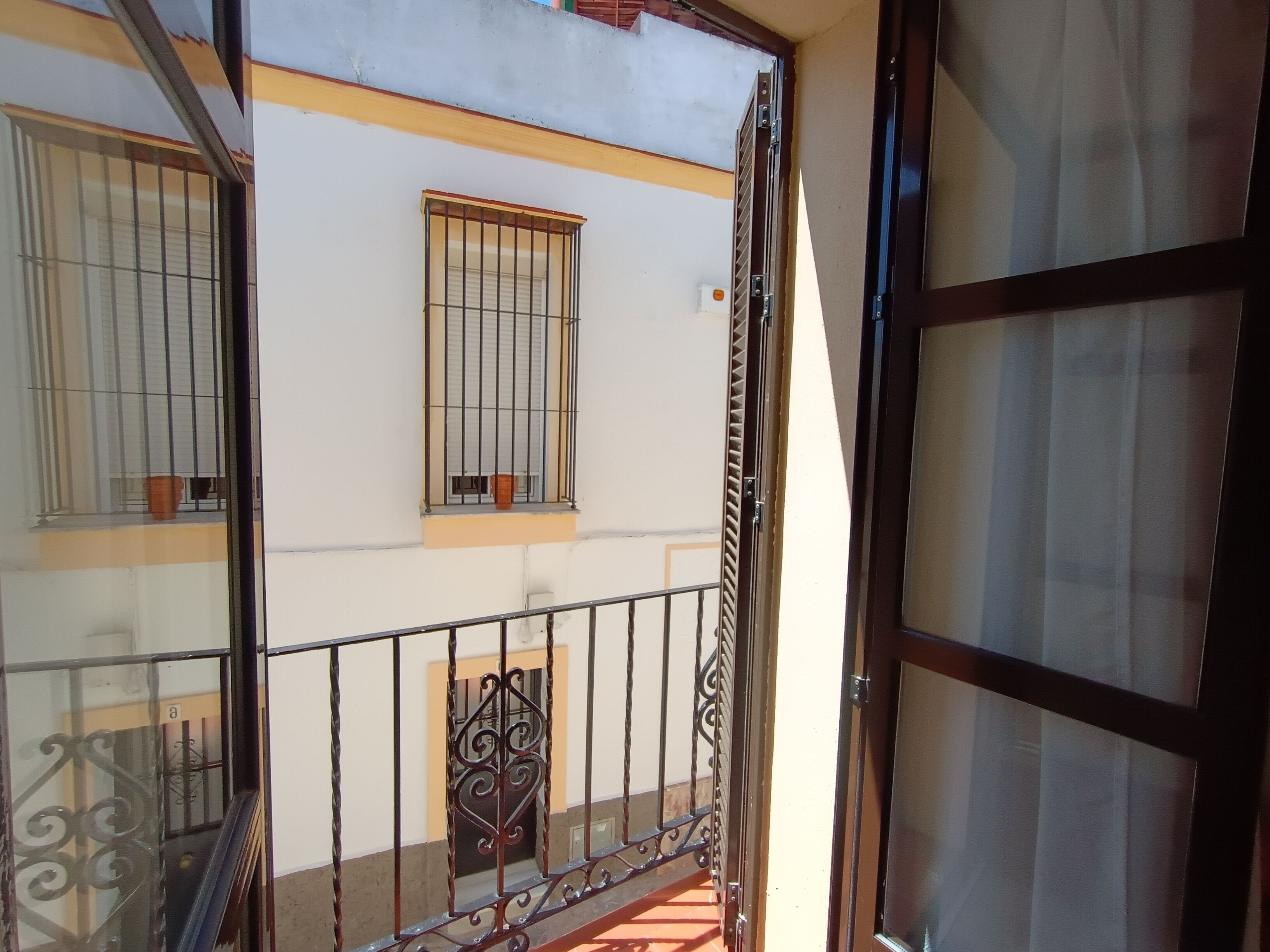 Dúplex, balcón, vista a la ciudad | Interior
