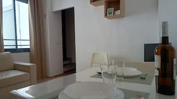 Standard Apartment, Patio, Courtyard View | Interior