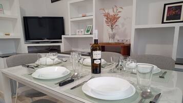 Duplex, Balcony, City View | Dining
