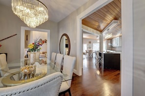 Dining - Joyful Mansion with Charm Indoor (Mississauga)