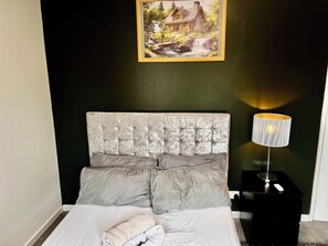 Room - Spacious 2-bed House in Walker (Newcastle upon Tyne)