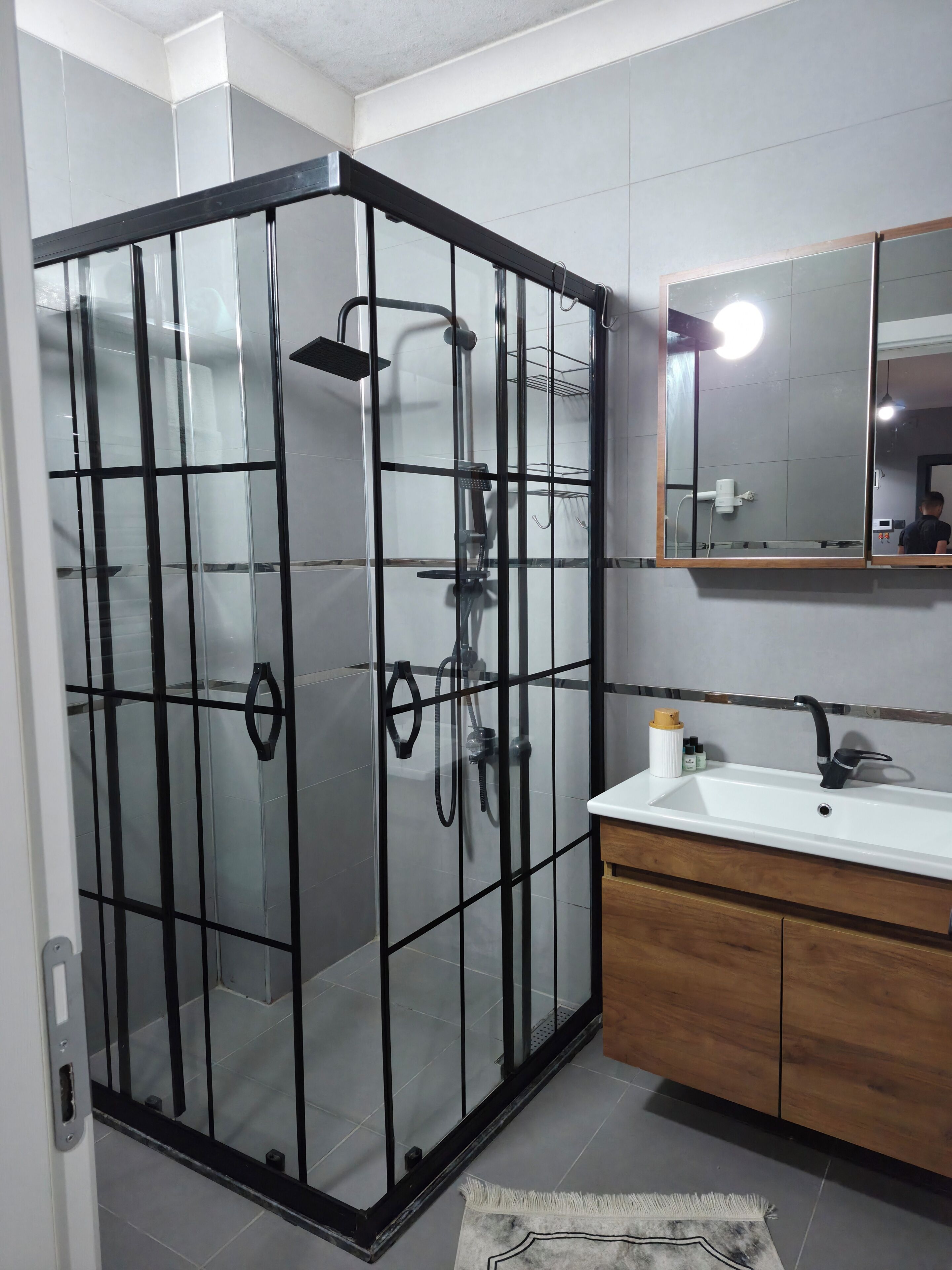 Kondominium Keluarga, balkon | Kamar mandi | Shower, perlengkapan mandi gratis, pengering rambut, dan sandal