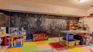 Children’s area - The Bismarck Retreat  Pool • Basketball Court • Sleeps 11 (Bismarck)