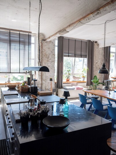 STORAGE LOFT APARTMENT URBAN