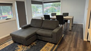 Unclassified image, 2 of 16, button - 2 Bedroom Apartment located in the heart of Ulladulla. (Ulladulla)