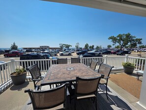 Outdoor dining - Right across from Beach and Grand Haven Pier! Beautiful Lake and Sunset Views! (Grand Haven)