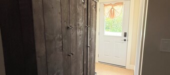 Sakura Valley Studio Suite #3 / Private Entrance in beautiful Annapolis Valley