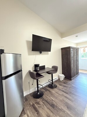 Interior - Sakura Valley Studio Suite #3  Private Entrance in beautiful Annapolis Valley (North Alton)