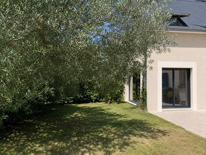 Exterior - Vrbo Property (Plévenon)