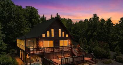 Gorgeous mountain views~Sunsets~Hot Tub~Fire Pit