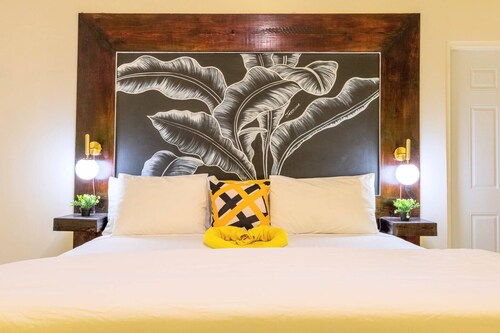 Room-king Suite-gated-near Ocho Rios