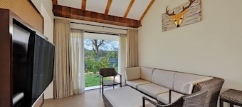 The Fern Sattva Resort Polo Forest