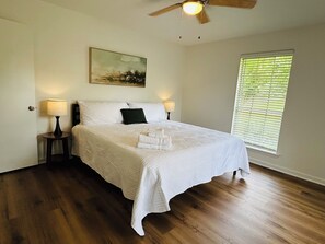 Room - Marblehead Executive Retreat (Jackson)