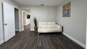 Unclassified image, 4 of 24, button - vacation home close to the beach (Clearwater)
