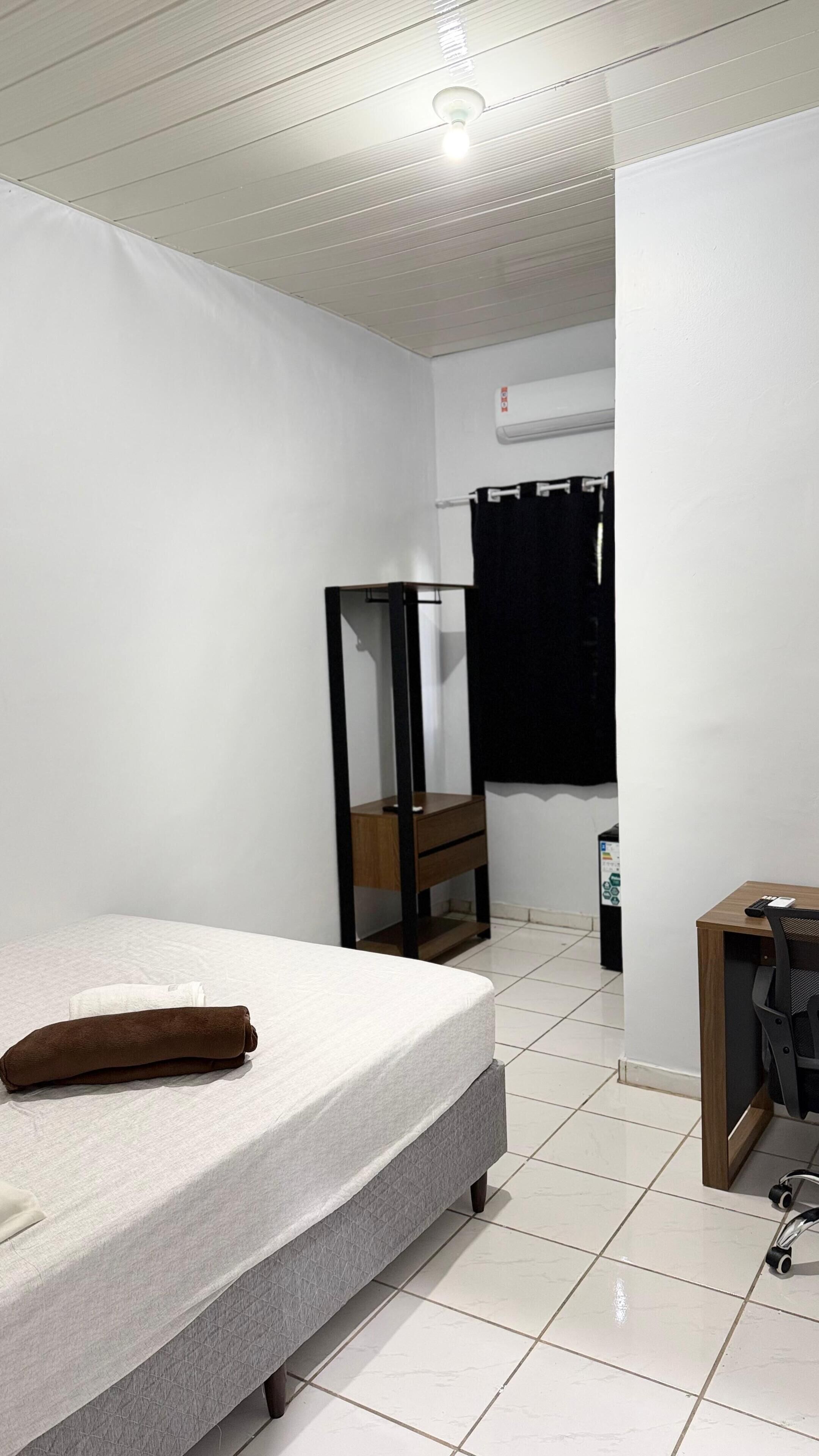 Comfort Double Room | Laptop workspace, free WiFi