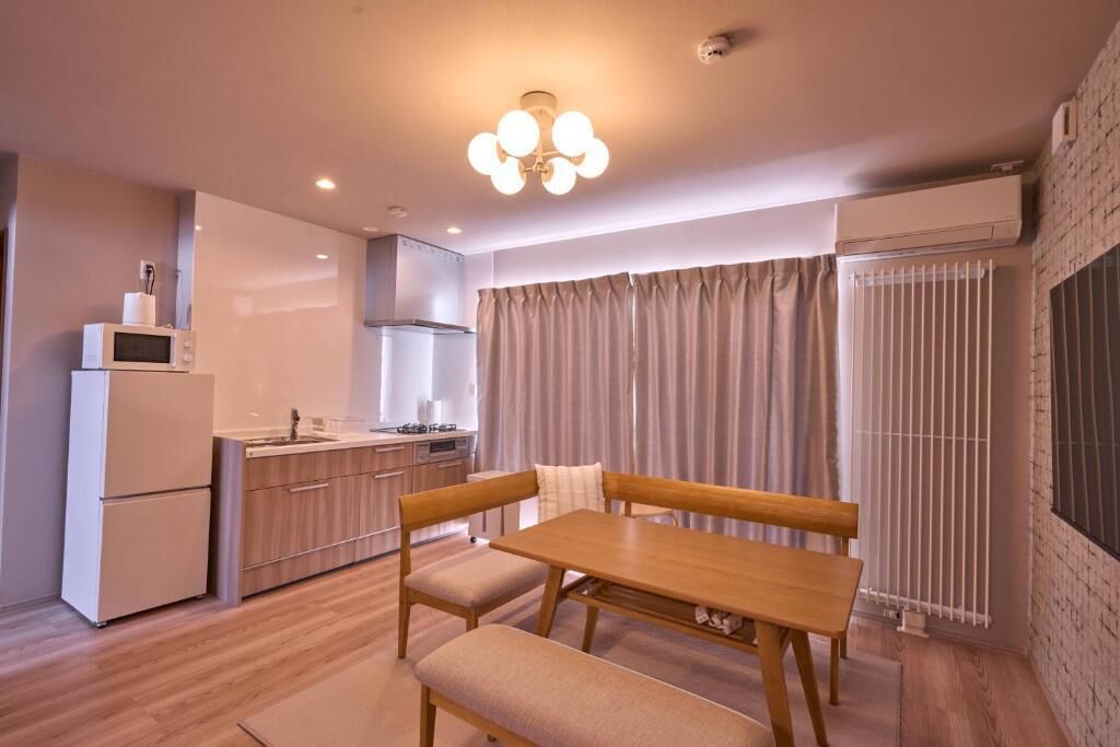 เบสิกอพาร์ทเมนท์, 2 ห้องนอน, วิวเมือง | ร้านอาหาร