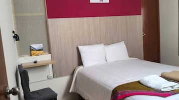 Classic Double or Twin Room, Private Bathroom