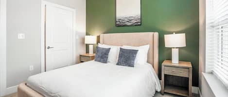 2 bedrooms, desk, iron/ironing board, WiFi