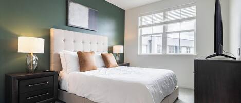 2 bedrooms, desk, iron/ironing board, WiFi