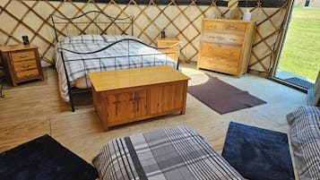 1 sovrum och sängkläder