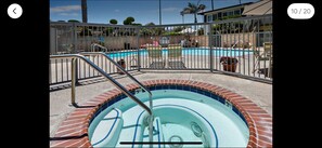 Udendørs pool