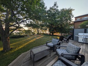 Terrace/patio - Beachfront Estate Perfect For Large Families In The Heart Of Balm Beach (Tiny)