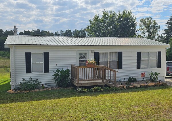 Exterior - Rough River Retreat located 2 miles from Nicks Boat Dock and the state ramp/dam! (Hardinsburg)