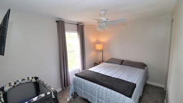 3 bedrooms, WiFi, bed sheets