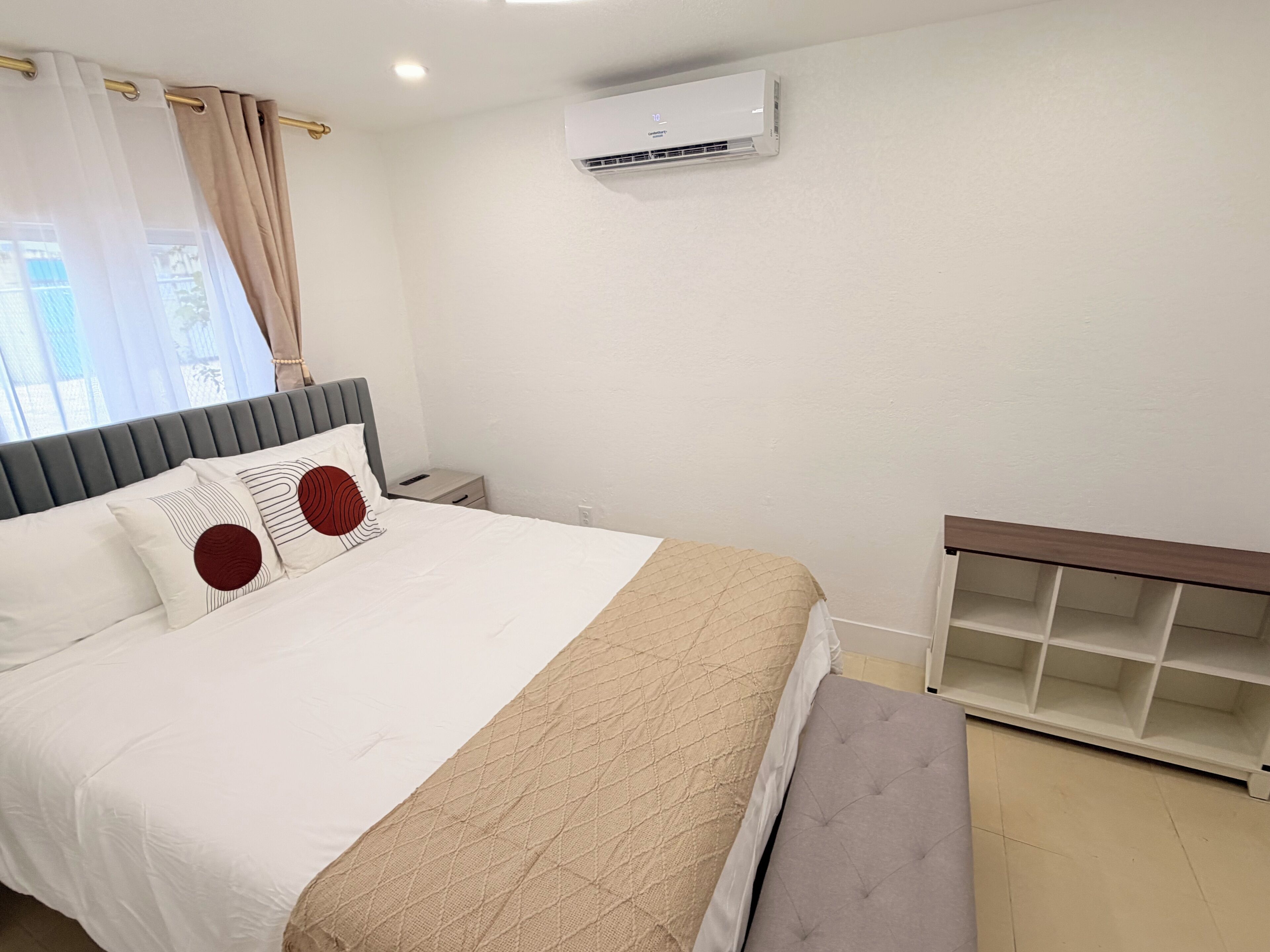 2 bedrooms, WiFi, bed sheets