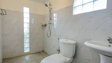 Cabin, Garden View | Bathroom