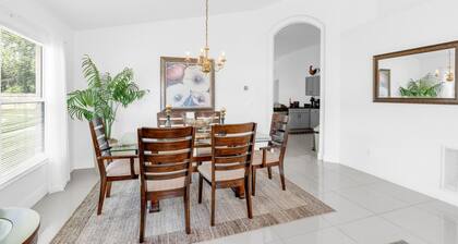 Beautiful 4bdr With Private Pool Gated Community
