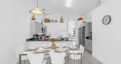 Beautiful 4bdr With Private Pool Gated Community
