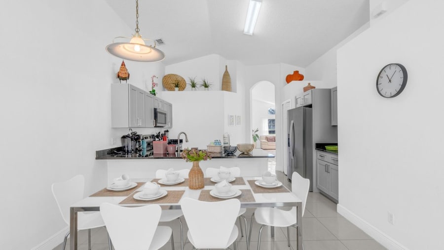 Beautiful 4bdr With Private Pool Gated Community