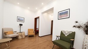 Family Room | Interior - LanNa (Dali)