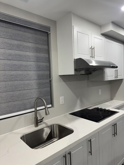 Luxury Suite Milton • Parking • Kitchen • Internet