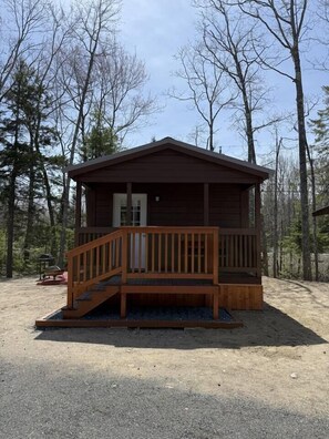 Exterior - Jungo Cabin #1 in Gouldsboro (Gouldsboro)