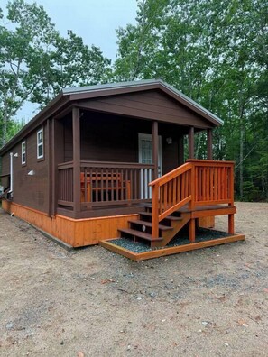 Exterior - Jungo Cabin #2 in Gouldsboro (Gouldsboro)