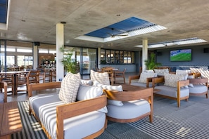 Unclassified image, 5 of 62, button - Stylish Studio In Zimbali Lakes H18 (Ballito)